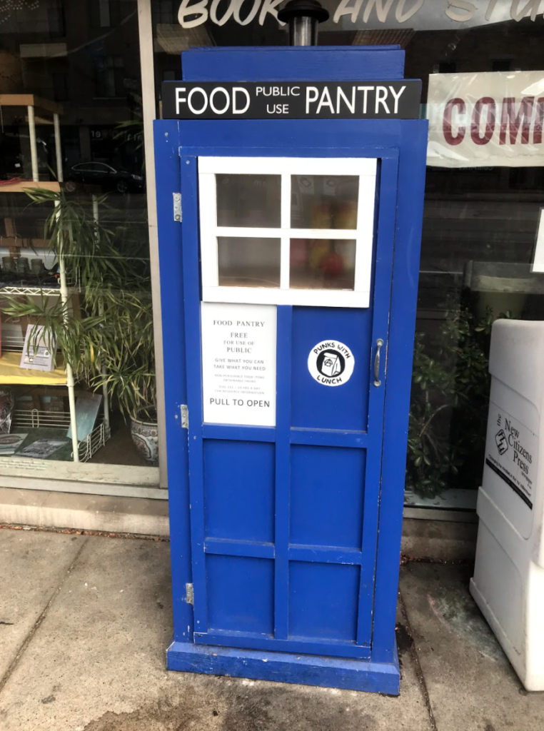 Free Food Stands Fulfill Local Communities